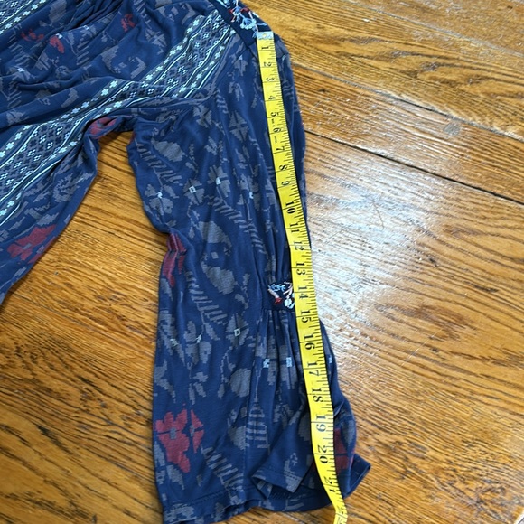 Lucky Brand mixed print boho top. Embroidery on sleeves and shoulders. Small. - Picture 10 of 11